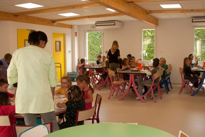 Le restaurant scolaire de l'école Boris-Vian