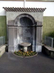 Fontaine de l'ancien jardin Astaix2