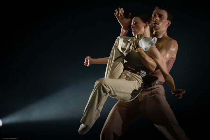 SAISON-CULTURELLE-ROMAGNAT-Aterballetto---Shoot-me---ph.-Claudio-Montanari-(142)