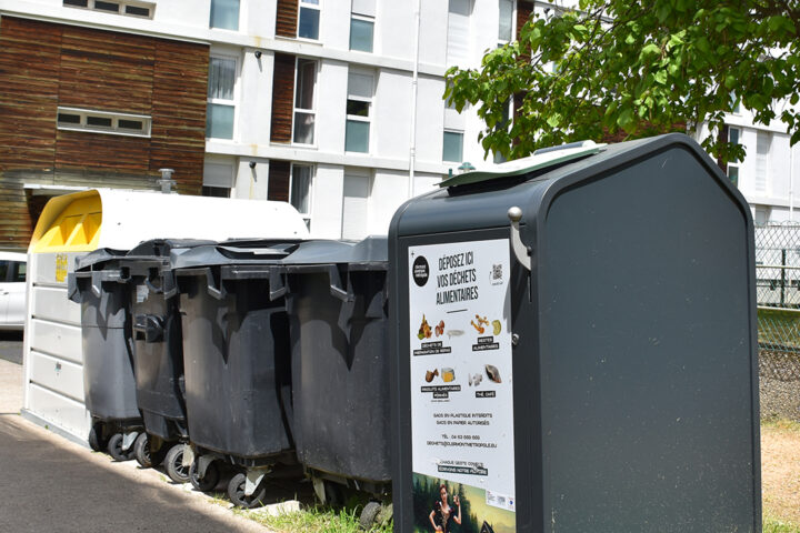 Borne biodéchet - Romagnat - rue des Mouillards